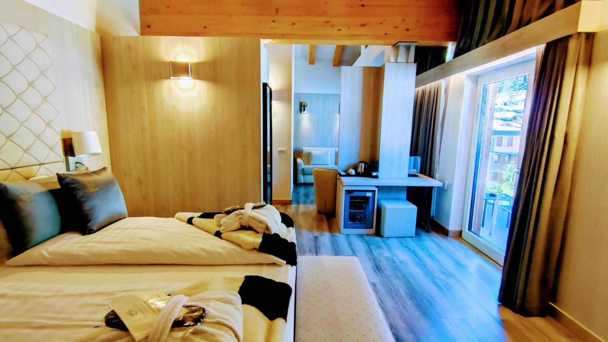 Hotel Rosengarten Мадона ди Кампильо Екстериор снимка